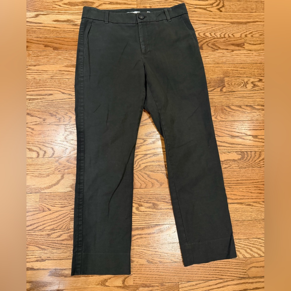 Vince dark green/olive khaki casual pants Size 8